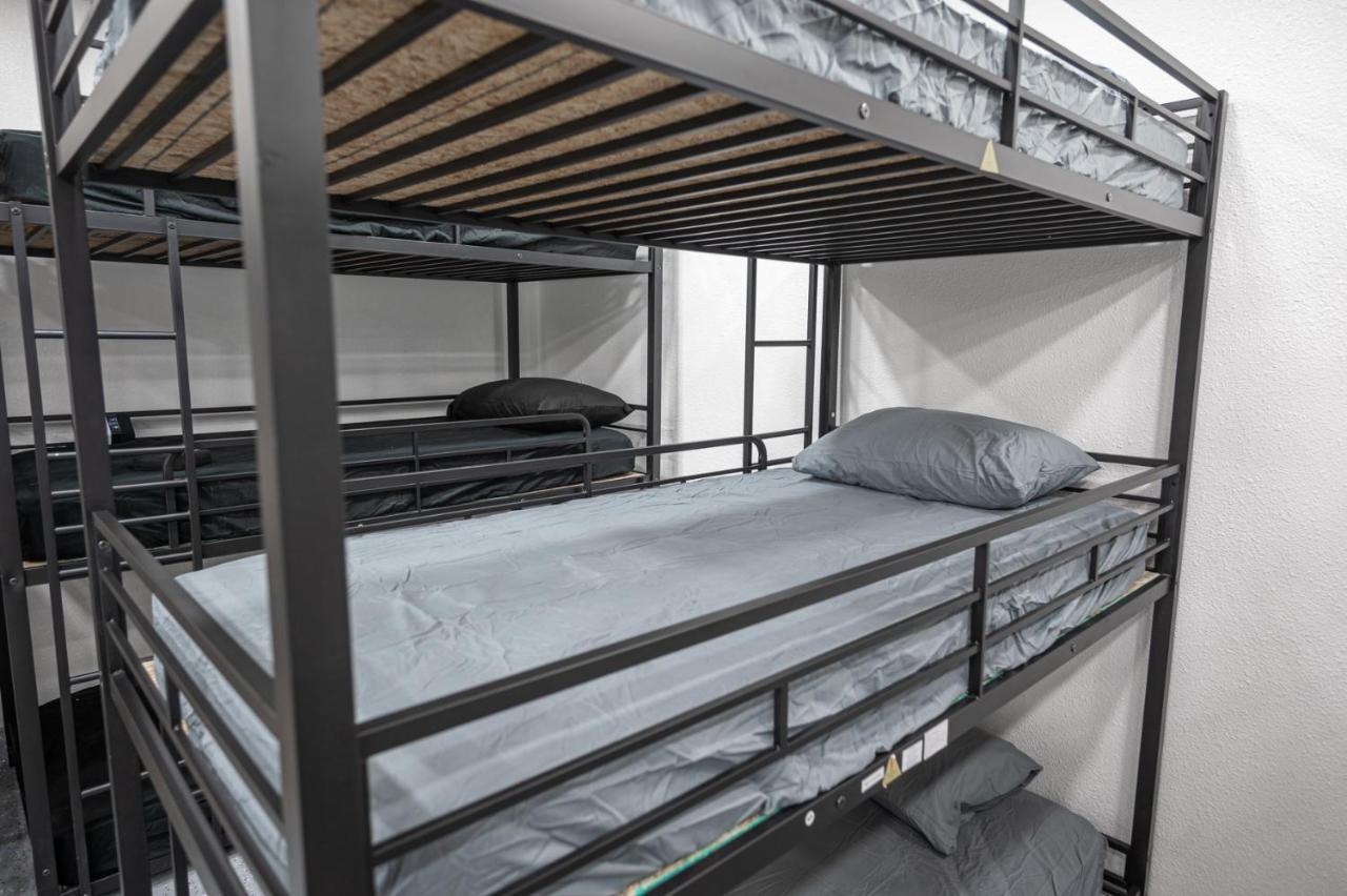 Free Airport & Strip Shuttle, & Bfast! Hostel Las Vegas Luaran gambar